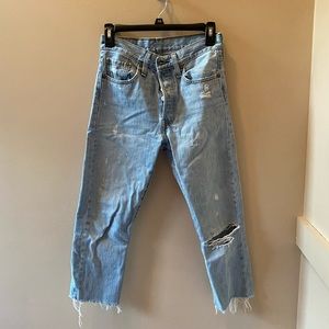Levi’s high waisted light wash jeans